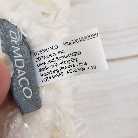 Demdaco Wrapped In Prayer Blankie Bear Lovey Fuzzy Cream Rattle Head 12"x9" 2010 - Picture 8 of 10